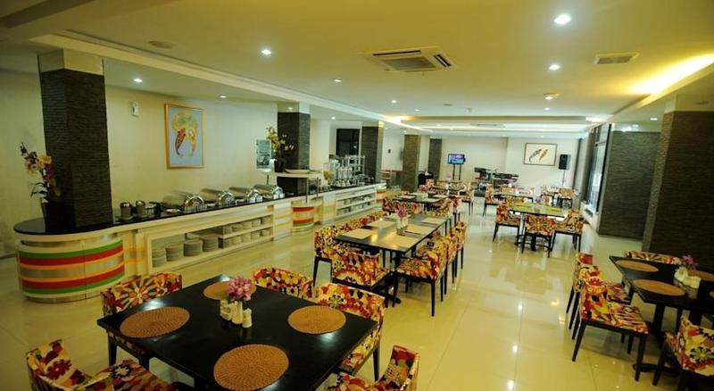 Hotel Swarna Dwipa 巨港 外观 照片