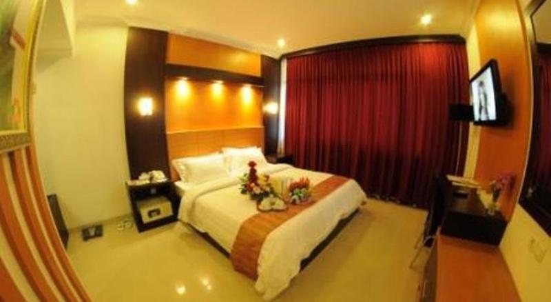 Hotel Swarna Dwipa 巨港 外观 照片